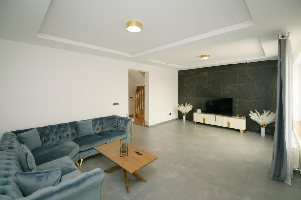 Casa Lucan Brasov Luaran gambar